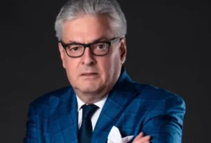 Eduardo Lamazón, ex secretario general del Consejo Mundial de Boxeo y analista de esta disciplina en una televisora mexicana