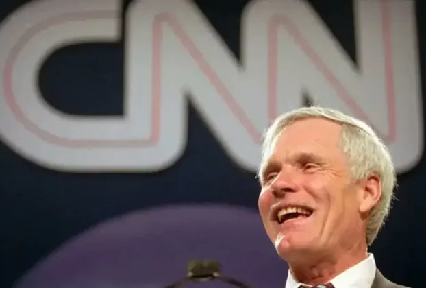 Ted Turner, el magnate de los medios que revolucionó las noticias de televisión cuando fundó CNN en 1980