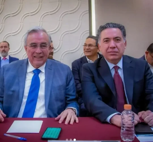 La Fiscalía no detalló fechas de comparecencia, calidad procesal de Rocha Moya y los otros citados ni si las entrevistas derivarán en nuevas diligencias.