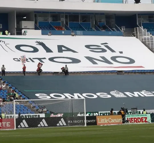 La Comisión Disciplinaria de FIFA notificó a la Federación Mexicana de Futbol la imposición de una sanción consistente en el cierre parcial de aforo del Estadio Cuauhtémoc para el encuentro entre México y Ghana.