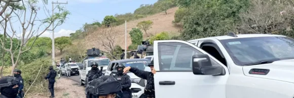 encabezados por su titular, Rosa Icela Rodríguez, se trasladan a Guerrero para ayudar al retiro de bloqueos y restablecer el orden en la zona de Chilapa