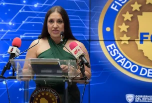 El 19 de abril, dos supuestos agentes vinculados a la Embajada de Estados Unidos y dos funcionarios de la Agencia Estatal de Investigación (AEI) de Chihuahua murieron en un accidente vial, cuando regresaban del operativo contra un laboratorio de drogas.