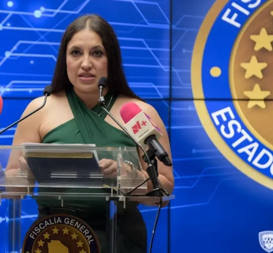 El 19 de abril, dos supuestos agentes vinculados a la Embajada de Estados Unidos y dos funcionarios de la Agencia Estatal de Investigación (AEI) de Chihuahua murieron en un accidente vial, cuando regresaban del operativo contra un laboratorio de drogas.