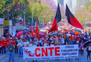 La dirigencia magisterial acusó al gobierno de la presidenta Claudia Sheinbaum de mantener “oídos sordos” frente a sus demandas centrales y ratificó su exigencia de abrogar la Ley del ISSSTE de 2007, eliminar la reforma educativa “Peña-AMLO-Sheinbaum” y rechazar el incremento salarial de 9 por ciento anunciado para el magisterio.