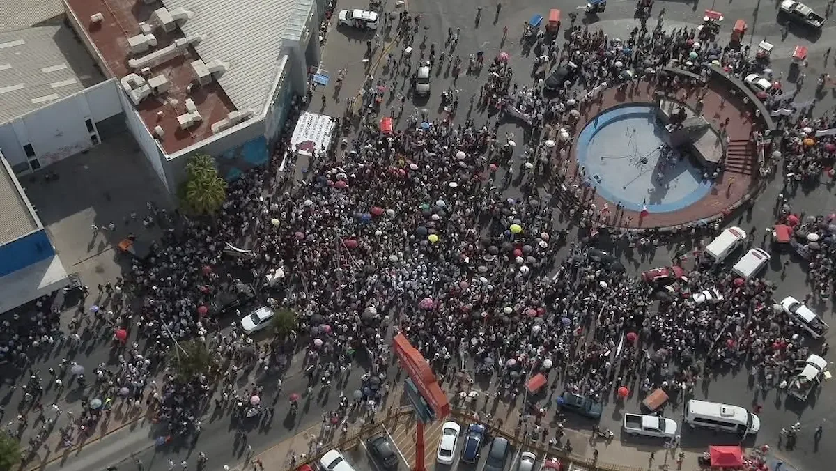 Dicho evento, que inició casi a las 17:00 h, fue encabezado por la dirigencia nacional de dicho instituto político, como Ariadna Montiel y Andrés Manuel Andy López Beltrán.