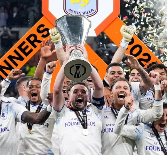El Aston Villa conquistó este miércoles la primera Liga de Europa de su historia tras derrotar 3-0 al Friburgo.