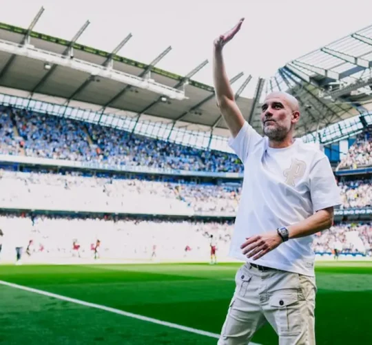 Guardiola confirmó que dejará al club inglés a final de temporada tras conquistar veinte títulos, incluyendo seis Premier League y una Champions League, en los casi diez años que ha estado en el cargo.