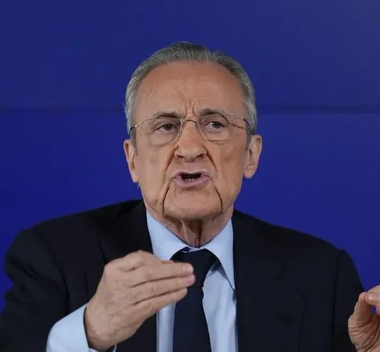 Florentino rechazó hablar del cambio de entrenador y de cualquier tema deportivo