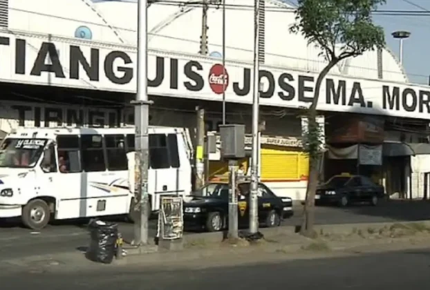 Tras estar casi 20 días en el hospital, Tadeo, niño de 9 años, falleció después de ser víctima colateral de una balacera en el mercado Morelos, Puebla.
