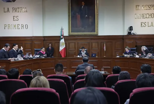 El Pleno de la Suprema Corte de Justicia de la Nación (SCJN) rechazó atraer los casos sobre indemnizaciones a víctimas del colapso de la Línea 12 del Metro, el de la saxofonista María Elena Ríos y una nueva revisión del feminicidio de Sandra Camacho Aguilar.