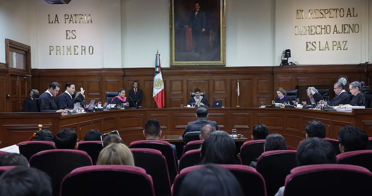 El Pleno de la Suprema Corte de Justicia de la Nación (SCJN) rechazó atraer los casos sobre indemnizaciones a víctimas del colapso de la Línea 12 del Metro, el de la saxofonista María Elena Ríos y una nueva revisión del feminicidio de Sandra Camacho Aguilar.