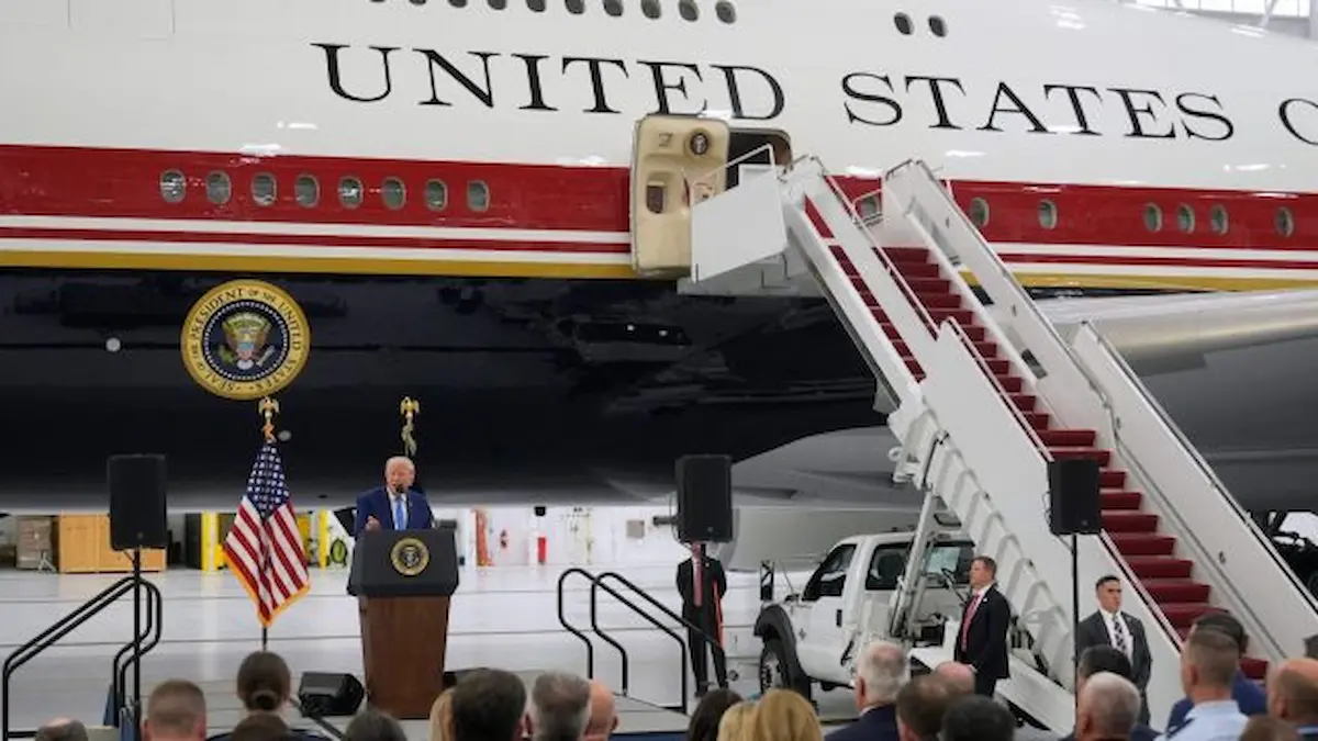 El plan es utilizar el avión catarí de forma temporal como Air Force One mientras Boeing completa la modernización de dos aviones encargados por Trump