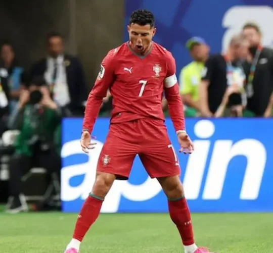 Los dos tantos de Cristiano Ronaldo ante Uzbekistán le permitieron establecer un nuevo récord en Copas del Mundo