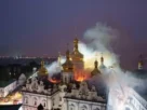 La Catedral de la Dormición, del siglo XI, sufrió daños considerables en lo que Zelensky calificó como "uno de los mayores crímenes rusos contra la cultura cristiana en la actualidad".