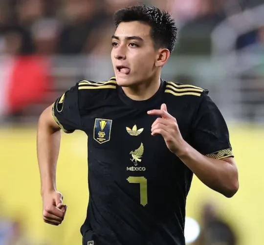 El seleccionado mexicano llegará a la justa con 17 años y 240 días, siendo el más joven de los 1,248 futbolistas que estarán en la competencia.