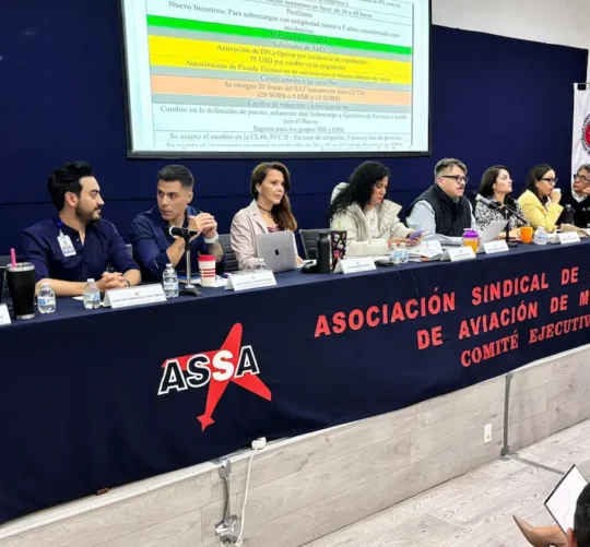 Entre los acuerdos destacan un aumento salarial de 4.16% y la ampliación de prestaciones y beneficios contractuales para sobrecargos.