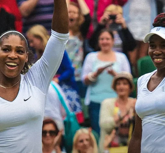 Las tenistas estadounidenses recibieron una invitación para disputar el torneo británico, tercer Grand Slam de la temporada