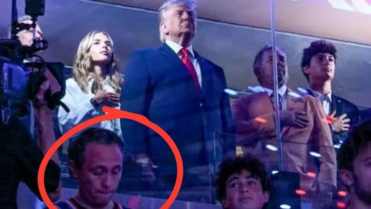 La salida ocurre después de que imágenes del funcionario en una zona exclusiva del Madison Square Garden se viralizaran.