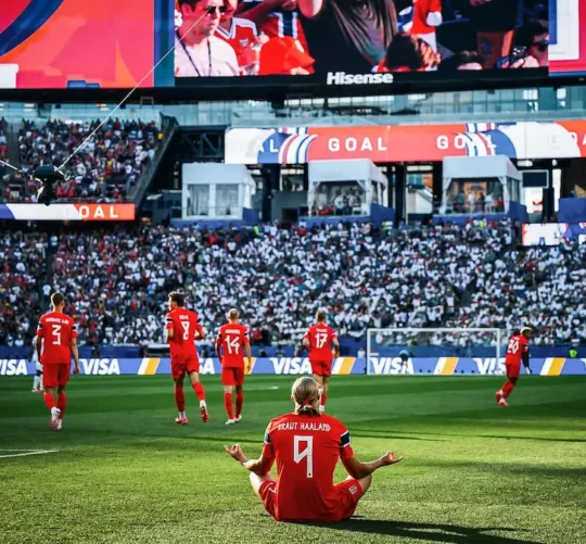 De la mano de Erling Haaland, Noruega derrotó por 4-1 a Irak, en la primera jornada del Grupo I del Mundial 2026 disputado en el Estadio Boston este martes 16 de junio.