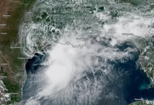 Por su ubicación y trayectoria la tormenta tropical ‘Arthur’ no afectará México, pero ocasionará severas inundaciones en Texas