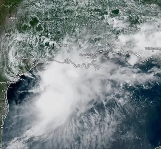 Por su ubicación y trayectoria la tormenta tropical ‘Arthur’ no afectará México, pero ocasionará severas inundaciones en Texas