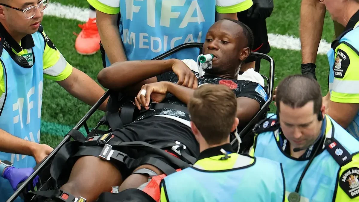 El mediocampista canadiense Ismaël Koné es jugador Sassuolo Calcio de la Serie A de Italia