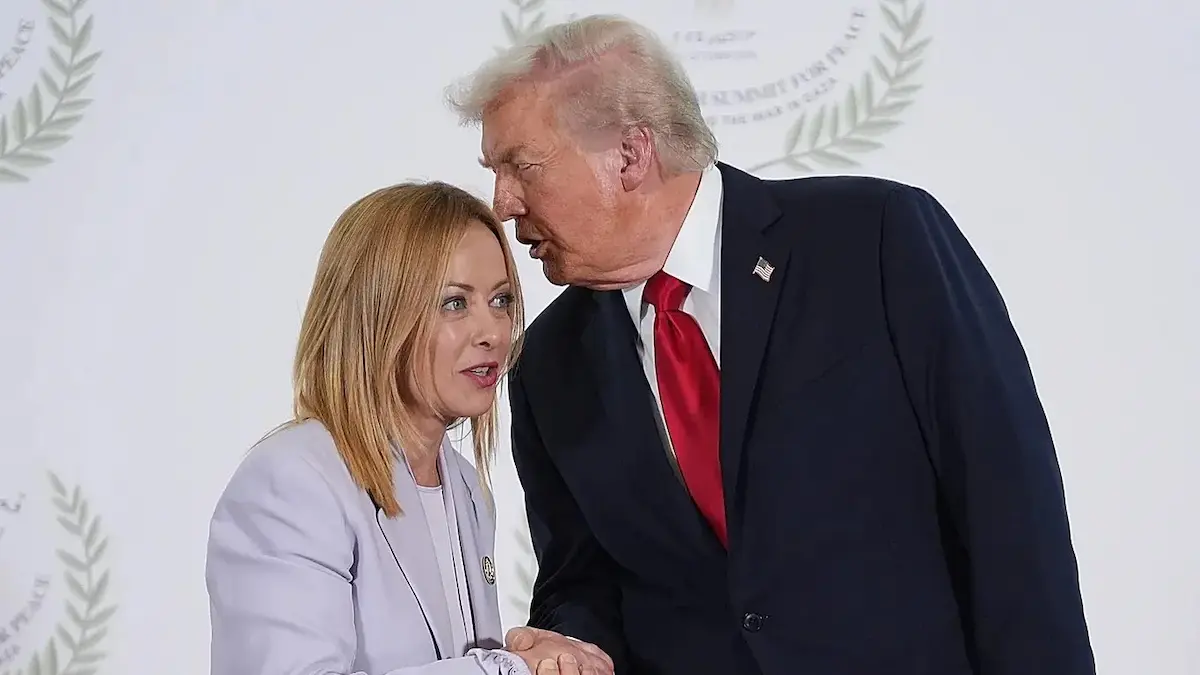 Trump dijo que la primera ministra italiana le ‘rogó’ tomarse una foto juntos en la cumbre del G7 en Francia