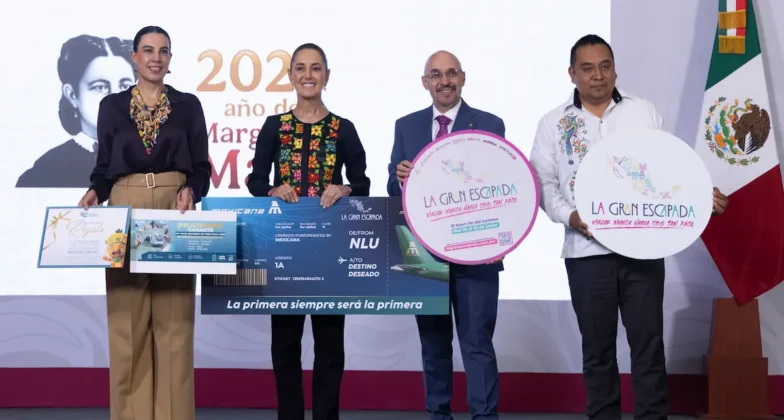 Por primera vez, dijo, se incorporaron experiencias comunitarias. “Por ejemplo, las luciérnagas que vienen de Tlaxcala y a todos los pequeños comerciantes y casas de artesanías”.