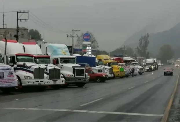 paro en las carreteras de puebla