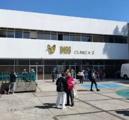 Con la información analizada hallaron que los errores de registro se atribuyeron a que el IMSS nunca verificó el llenado adecuado de formatos y tampoco contó con documentación para verificar las firmas de los beneficiarios.