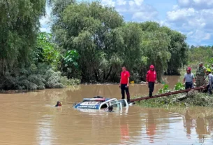 patrulla arrollada por el rio atoyac