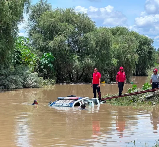 patrulla arrollada por el rio atoyac