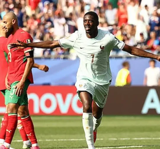 Ousmane Dembélé marcó el segundo gol del encuentro