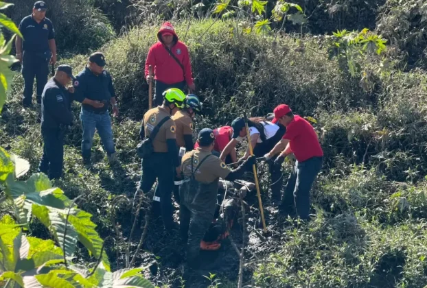 Integrantes de Protección Civil del estado localizaron el cuerpo sin vida del subdirector operativo de la Policía Municipal de Santa Clara Ocoyucan