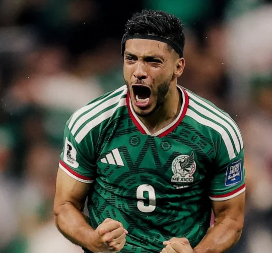 Quiñones y Jiménez convirtieron por el Tri que mantuvo el control del partido, aun cuando los ecuatorianos tuvieron momentos de lucidez