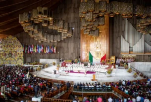 Misa en la Basílica de Guadalupe