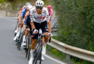 Isaac, ganador de la etapa 2, participa por primera vez en la carrera