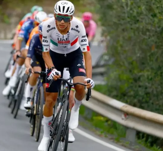 Isaac, ganador de la etapa 2, participa por primera vez en la carrera