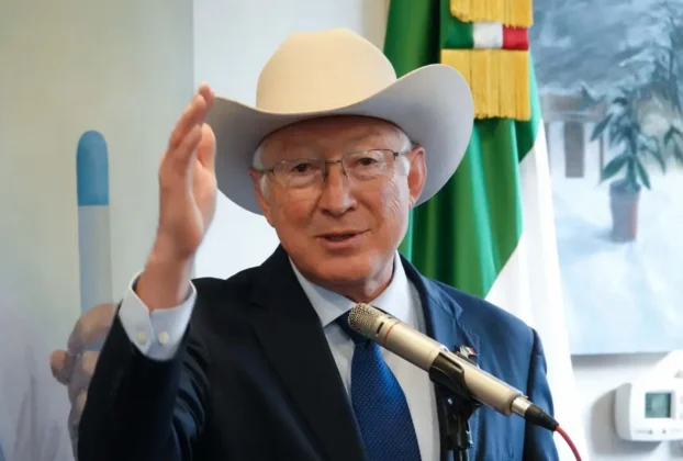 Exembajador de Estados Unidos en México, Ken Salazar