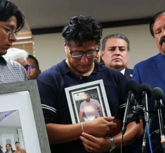 Roberto Salgado hijo de Lorenzo Salgado, mexicano abatido por ICE