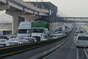El cierre afectó los dos sentidos de la autopista