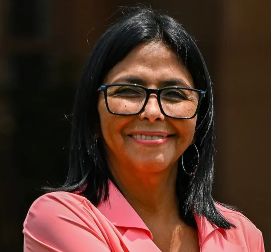 }La presidenta encargada de Venezuela, Delcy Rodríguez