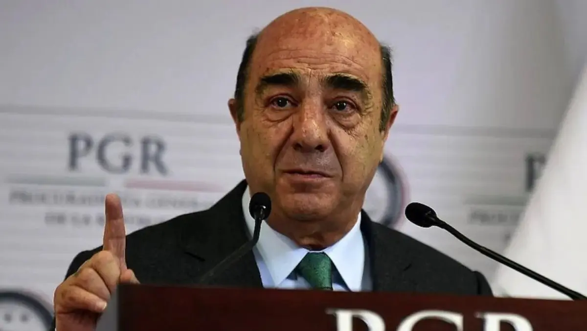El exfuncionario enfrenta un segundo proceso penal por delitos de tortura, desaparición forzada y coalición de servidores públicos en agravio de Felipe Rodríguez Salgado, El Cepillo, presunto miembro de Guerreros Unidos, por el que se le impuso también prisión domiciliaria.