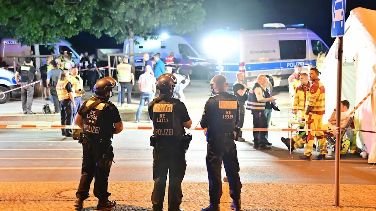 Policía alemana vigila zona del atropellamiento masivo
