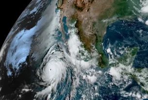 Imagen satelital del huracán Genevieve cerca del territorio nacional