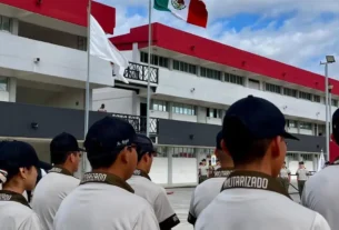 Estudiantes de escuelas militarizadas en México