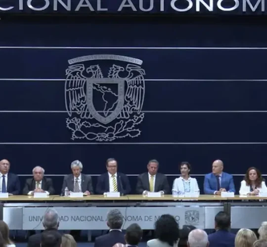 Rector de la Universidad Nacional Autónoma de México (UNAM) junto la Comisión Técnica para la Revisión del Proceso de Ingreso a la Licenciatura 2026