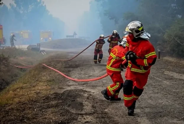 En Portugal, los bomberos luchan seis incendios forestales