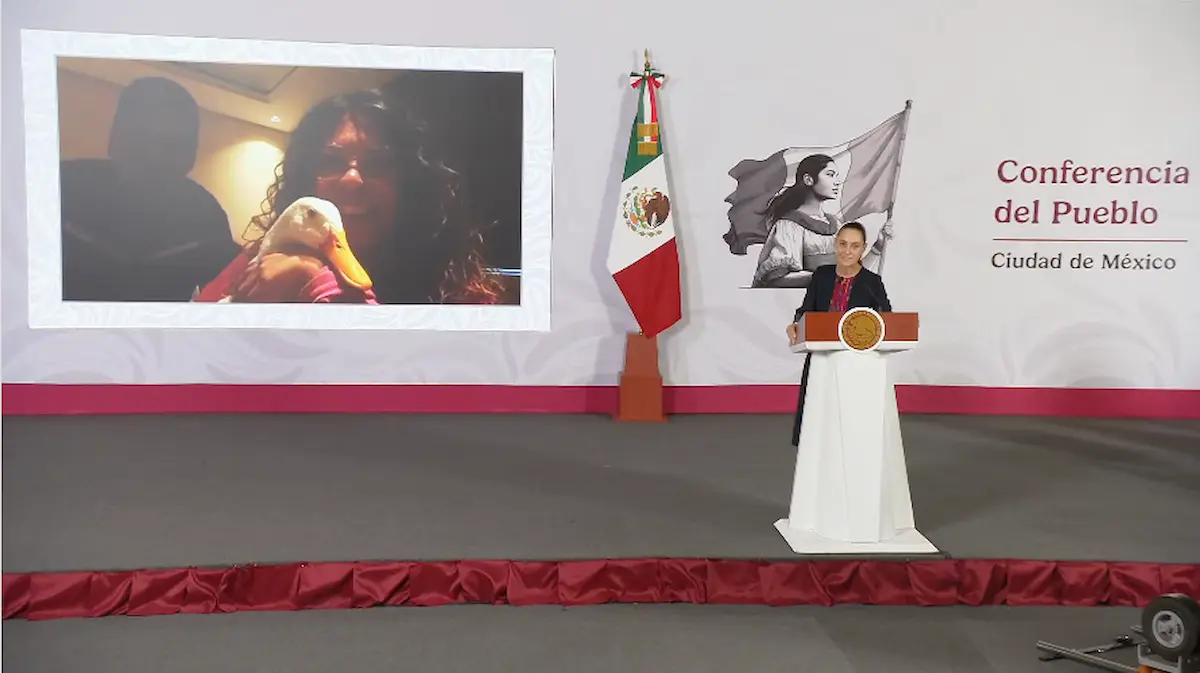 La Presidenta Claudia Sheinbaum durante su conferencia matutina desde Salón Guillermo Prieto en Palacio Nacional.
