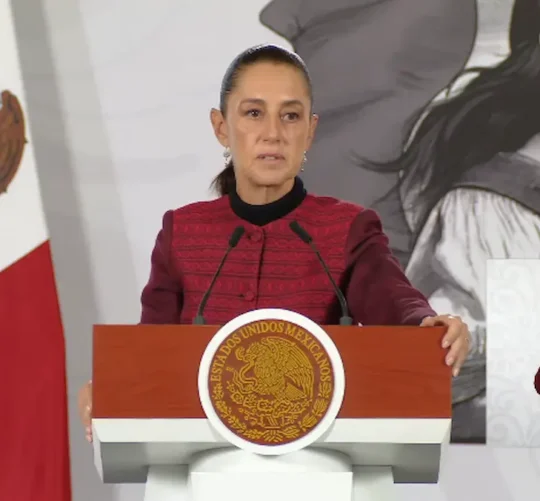 La Presidenta Claudia Sheinbaum inicia su conferencia matutina desde Salón Guillermo Prieto en Palacio Nacional.